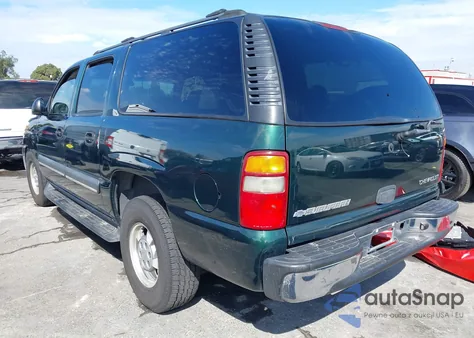 2003 Chevrolet Suburban C1500 from USA, damaged, VIN 1GNEC16T03J161779